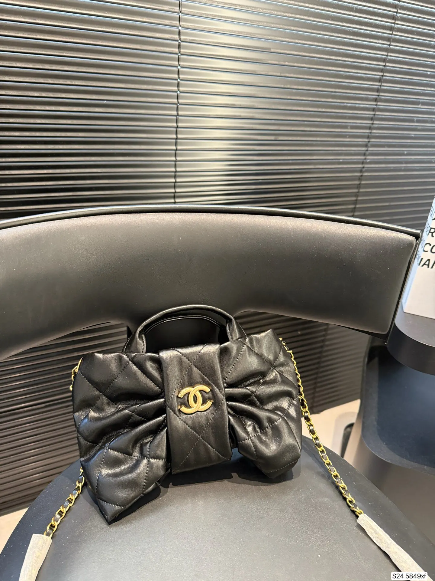 CHANEL 金色 蝴蝶结晚宴包 我心爱的小 鏈條包 精致鏈條款