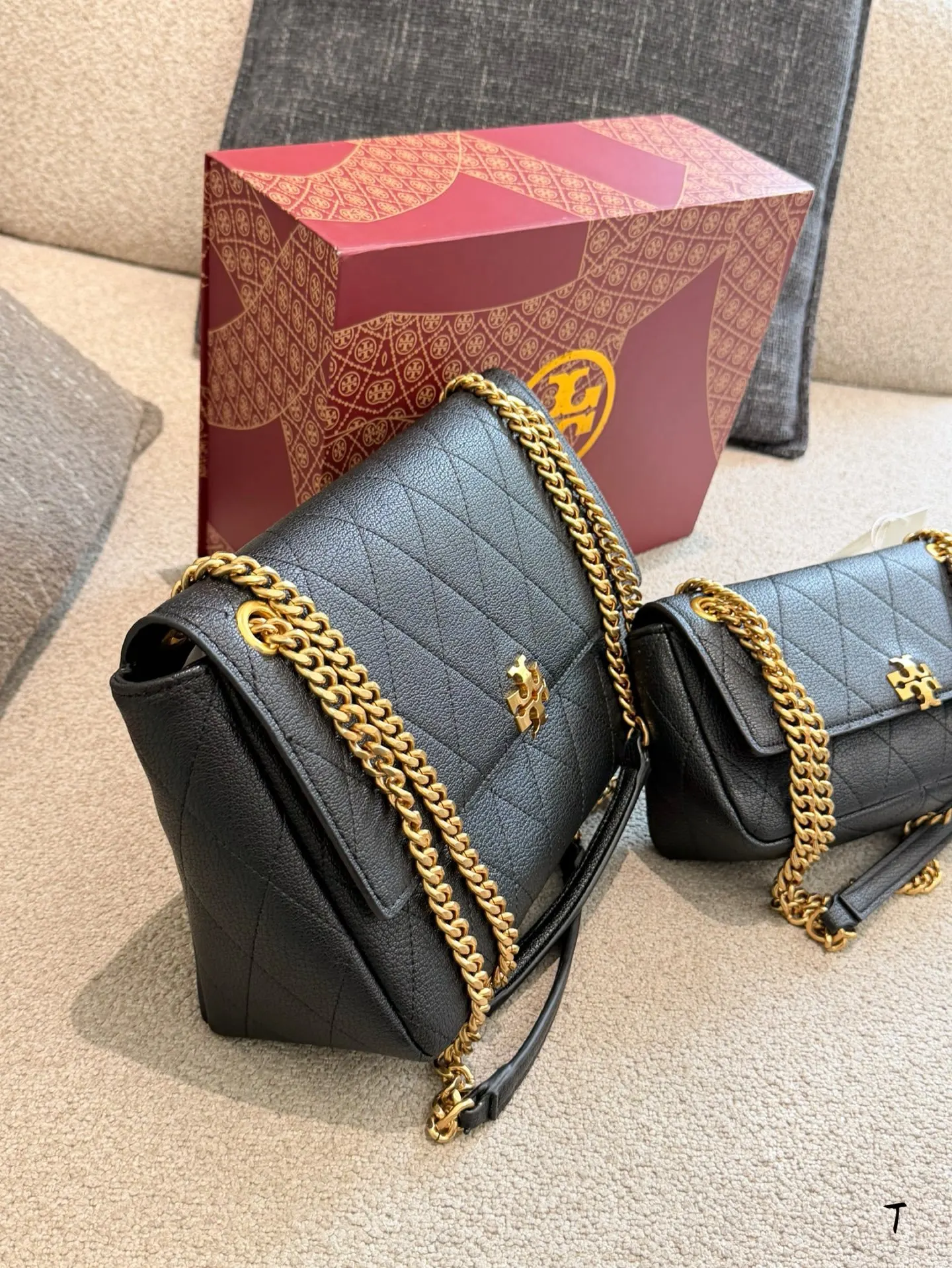 黑色 金色 牛皮 Tory Burch Charlie​​ 鏈條包 精致鏈條款