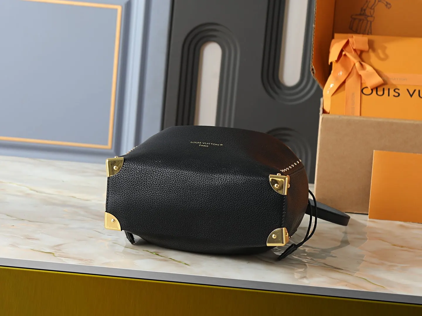Chain Bag Leather