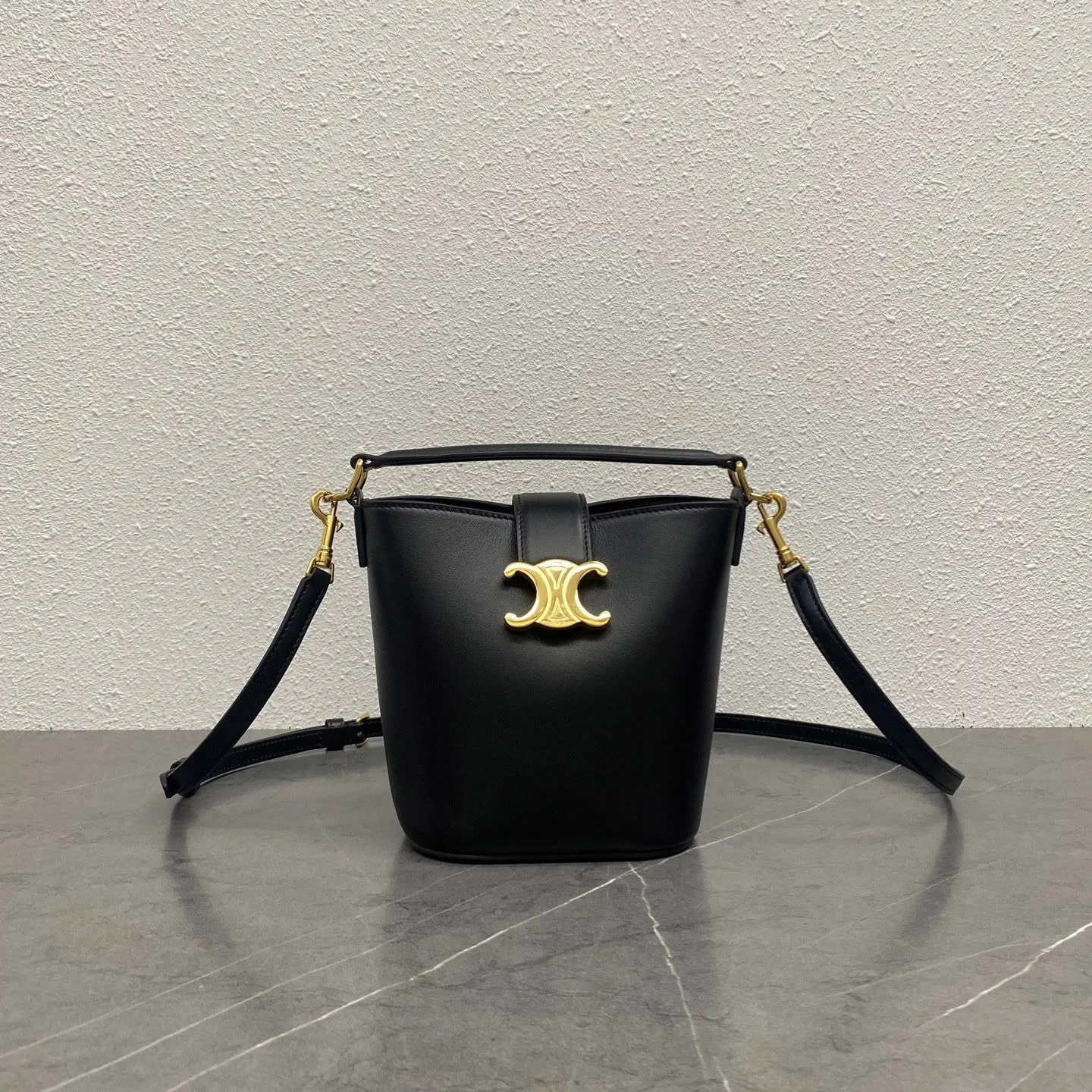 Black Gold Bucket Bag Casual Leather