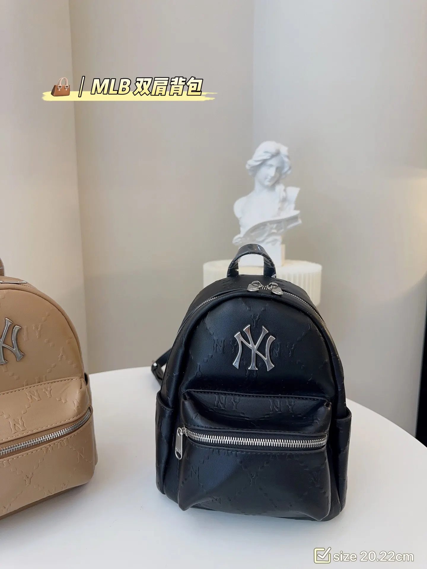 mlb钻石纹pu背包雙肩包 高級感满满 实用雙肩款