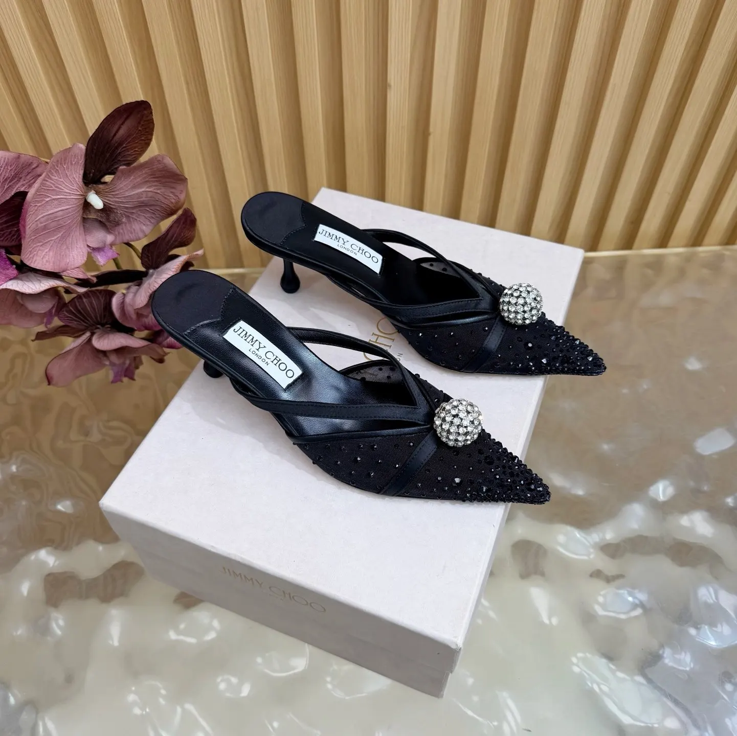 Jimmy Choo 運動鞋 休閒百搭款(數字1) Jimmy Choo 運動鞋 休閒百搭款(數字1)
