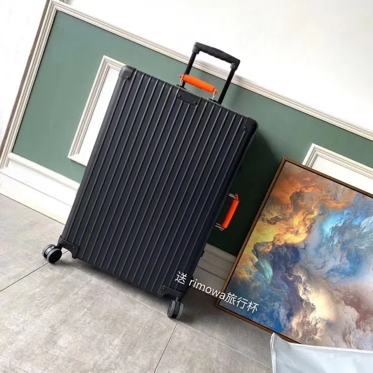 黑色 銀色 底 春节 特惠 RIMW AM 聯名款 行李箱 旅行拉杆款 輕便出行款