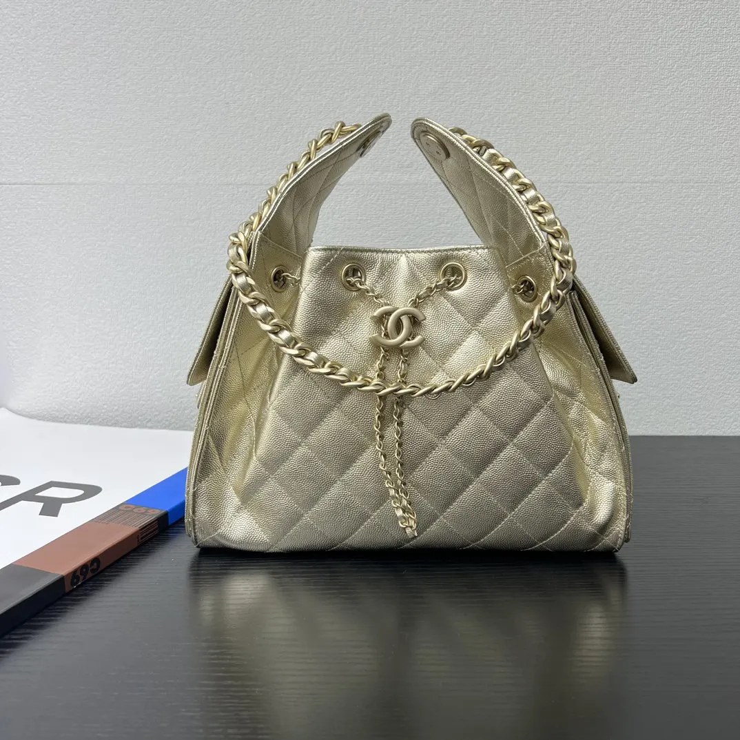 CHANEL 金色牛皮Hobo腋下包 金链款
