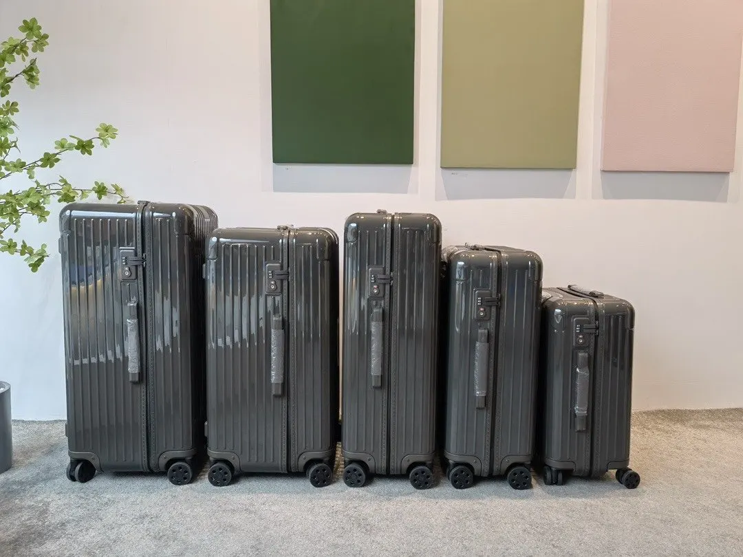 黑色 白色 新版升级 RIMOWA日默瓦 Trunk 行李箱 旅行拉杆款 輕便出行款