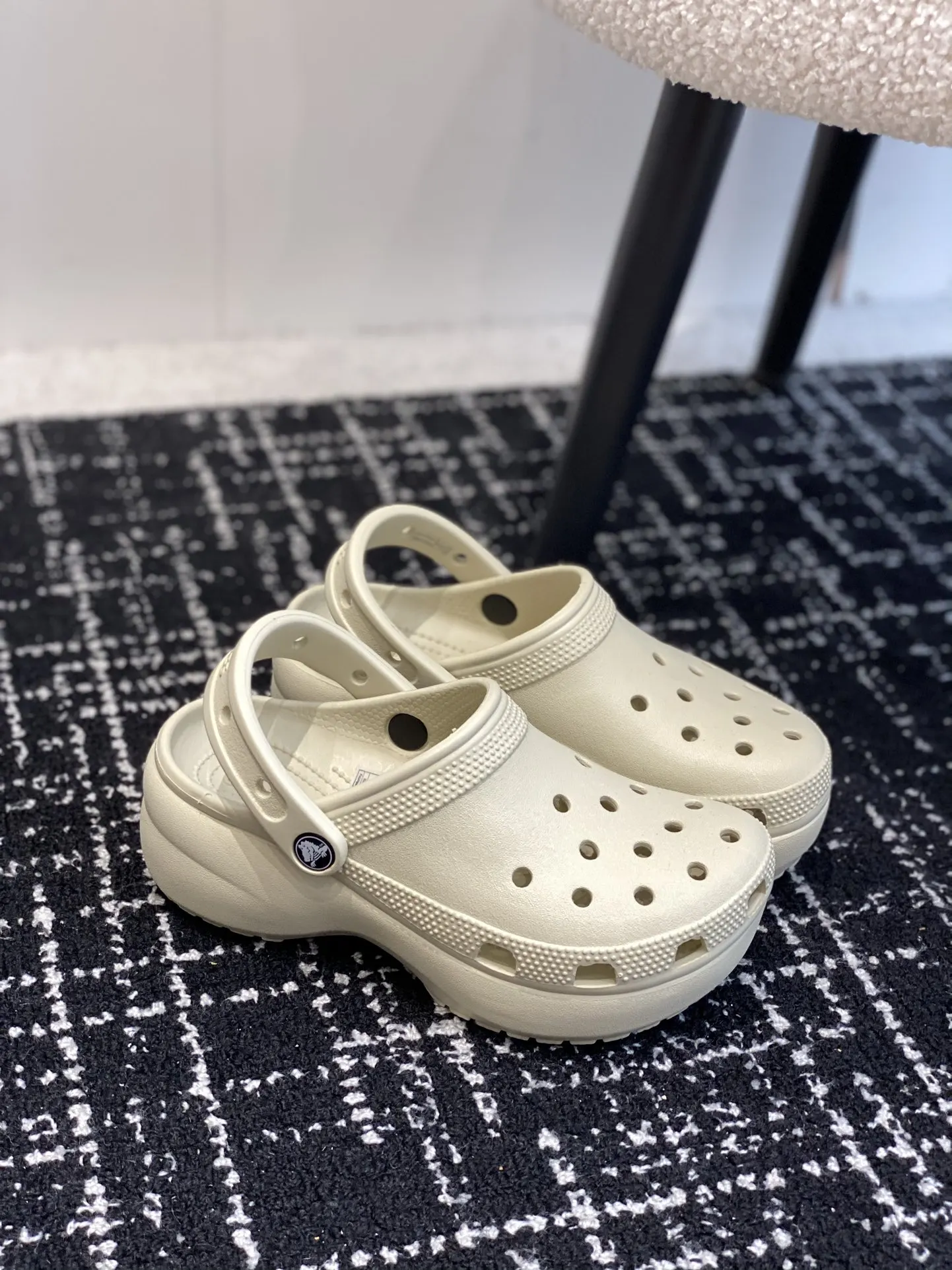 精選 SS 白色 拖鞋 轻便舒適款