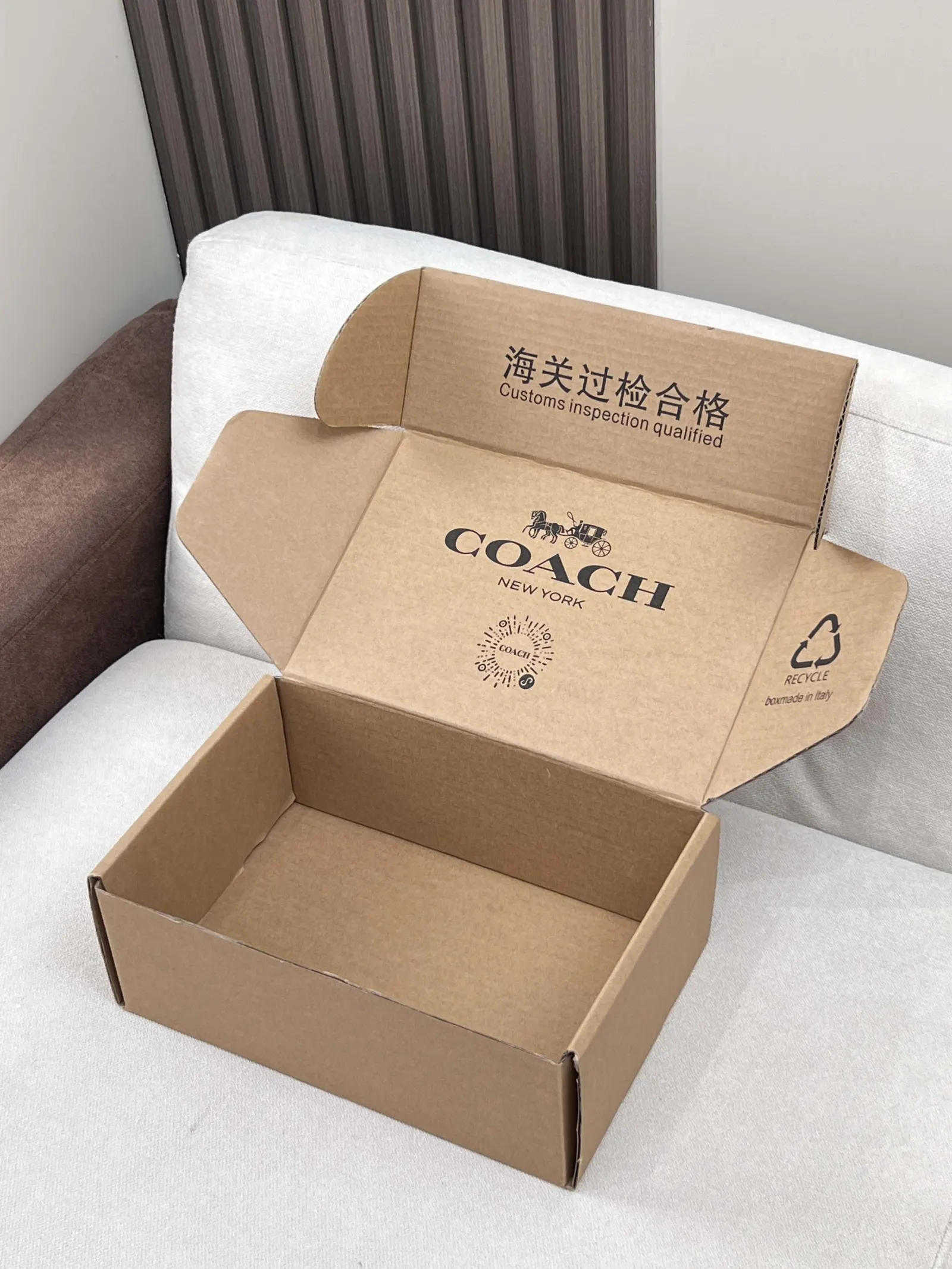 Coach 牛皮 图片 酒神包單肩腋下包全新法 復古腋下背款(數字9) Coach 牛皮 图片 酒神包單肩腋下包全新法 復古腋下背款(數字9)
