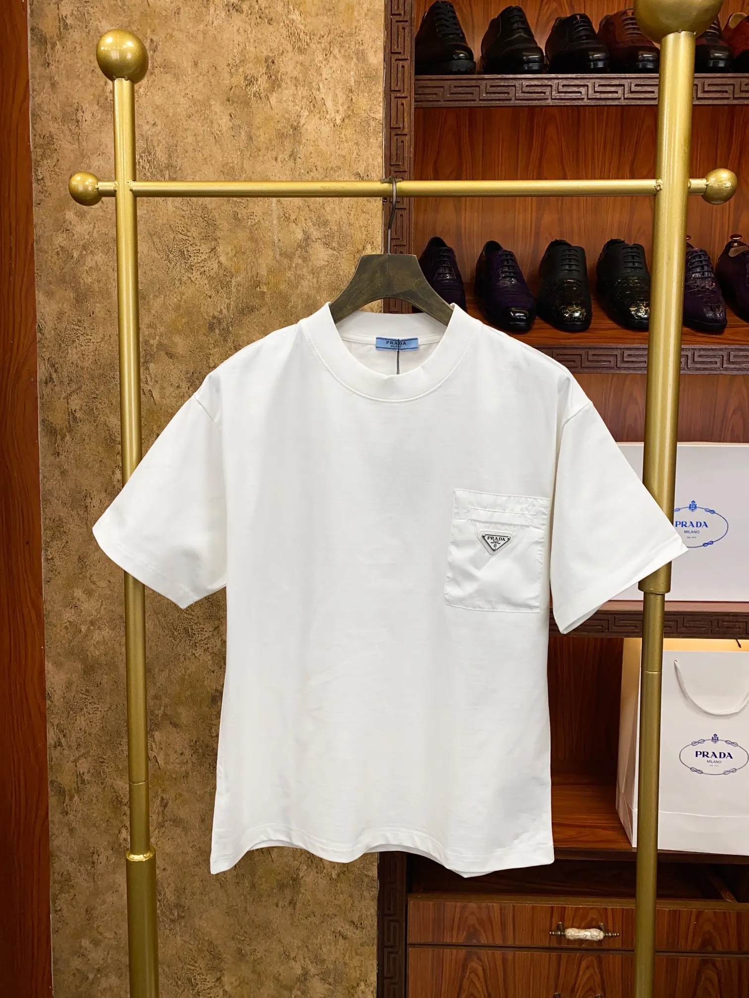 Prada T-Shirt Casual Versatile