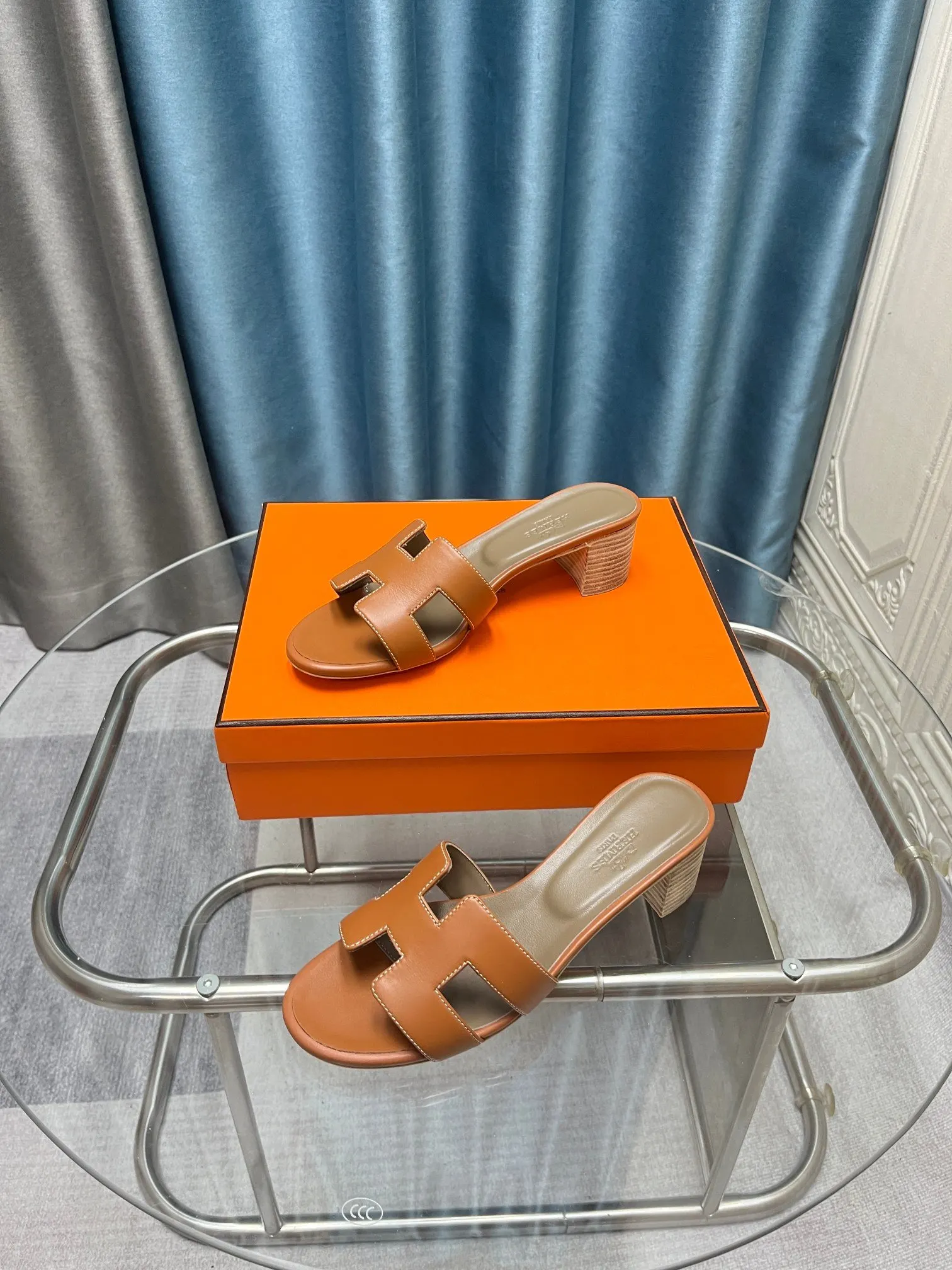 Hermes Oran 拖鞋 舒適百搭款