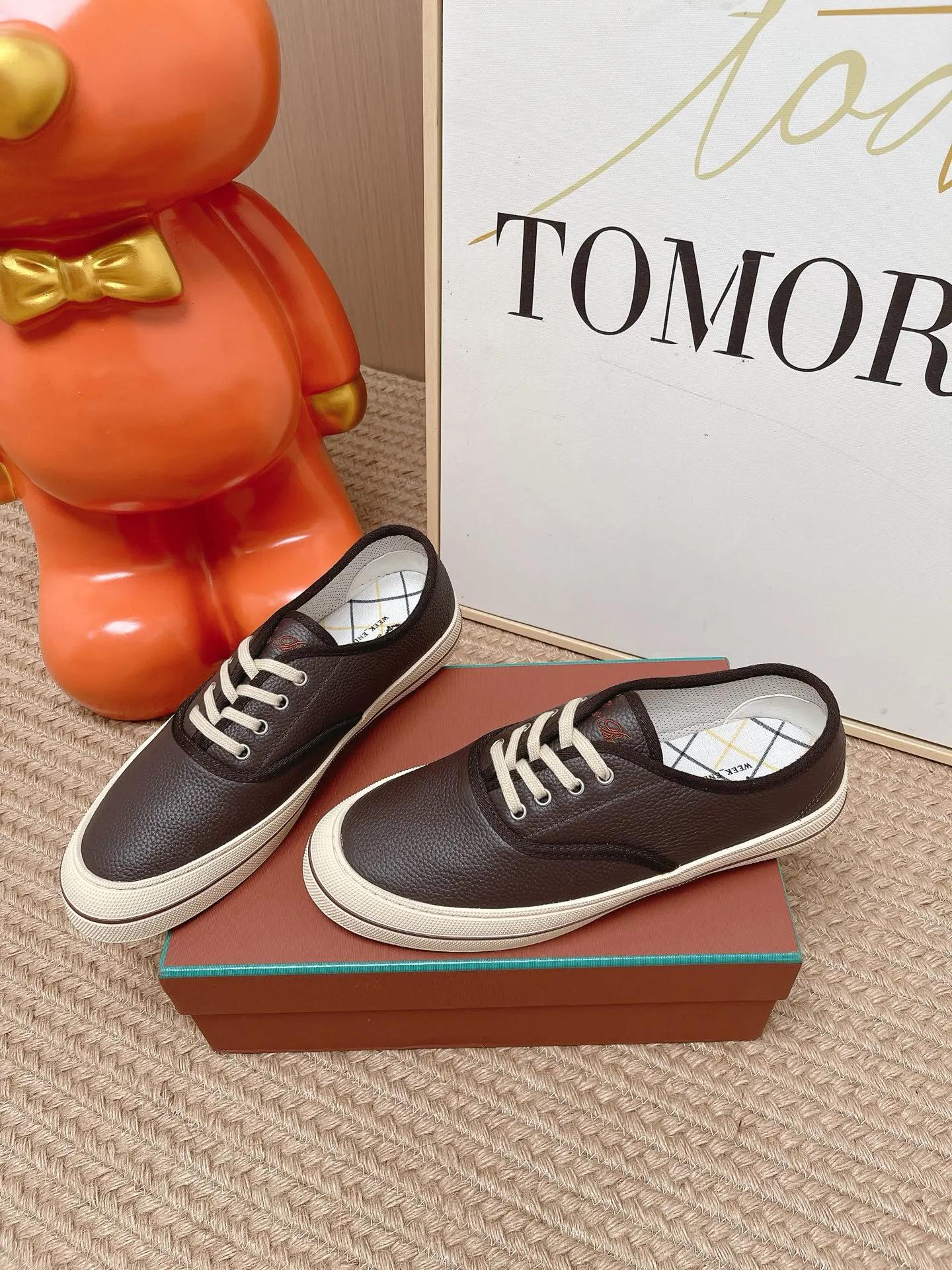 Loro Piana Sneakers Casual Versatile Image 1 Loro Piana Sneakers Casual Versatile Image 1