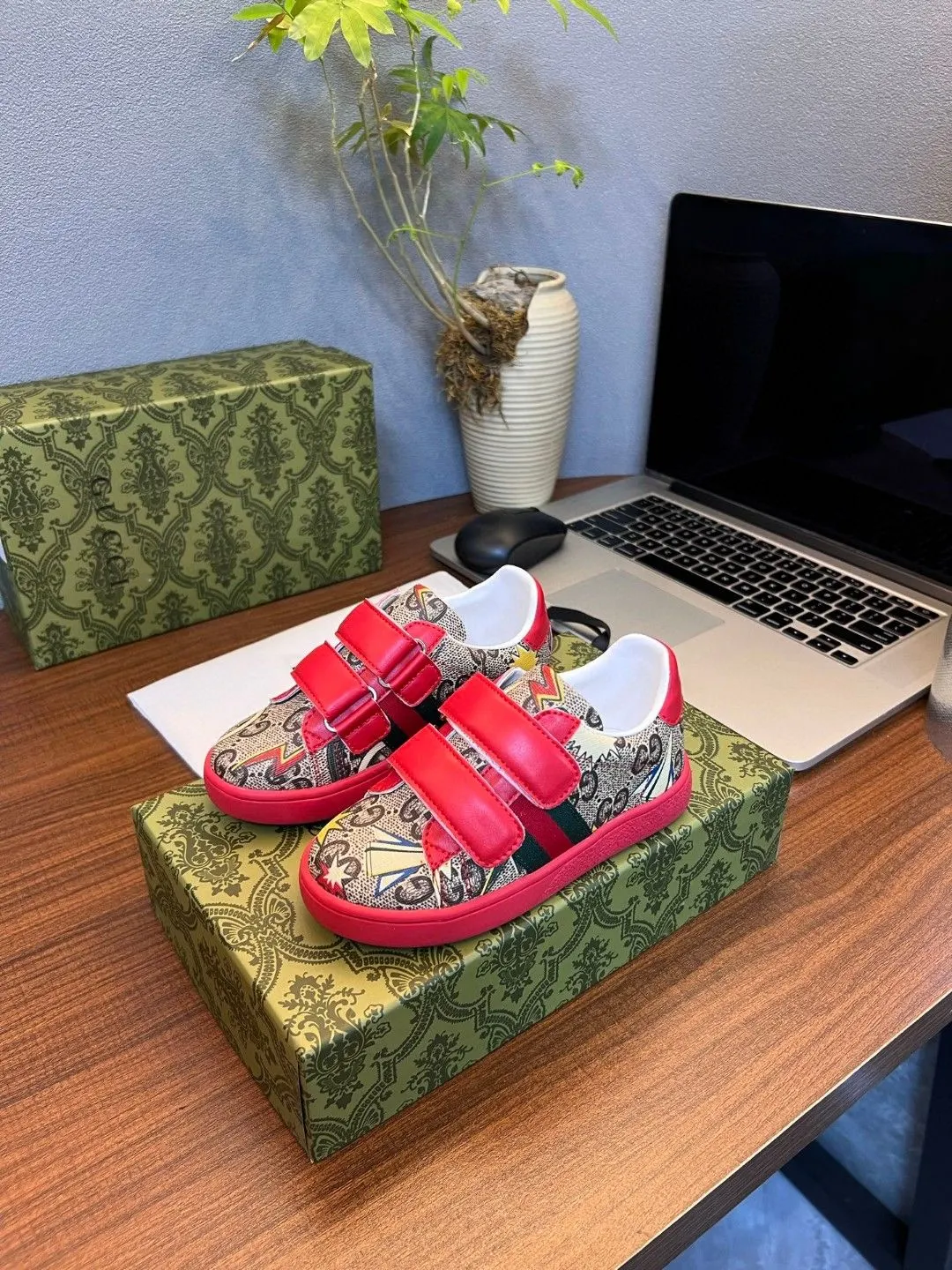Gucci Logo休閒運動鞋 百搭款