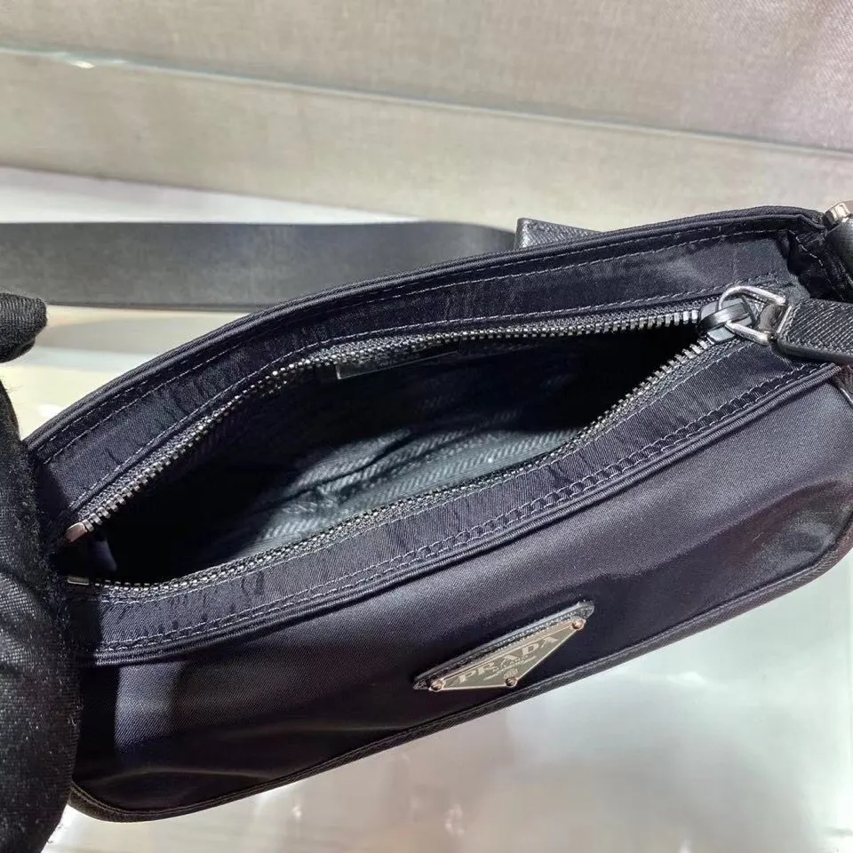 Crossbody Bag Lightweight Image 9 Crossbody Bag Lightweight Image 9
