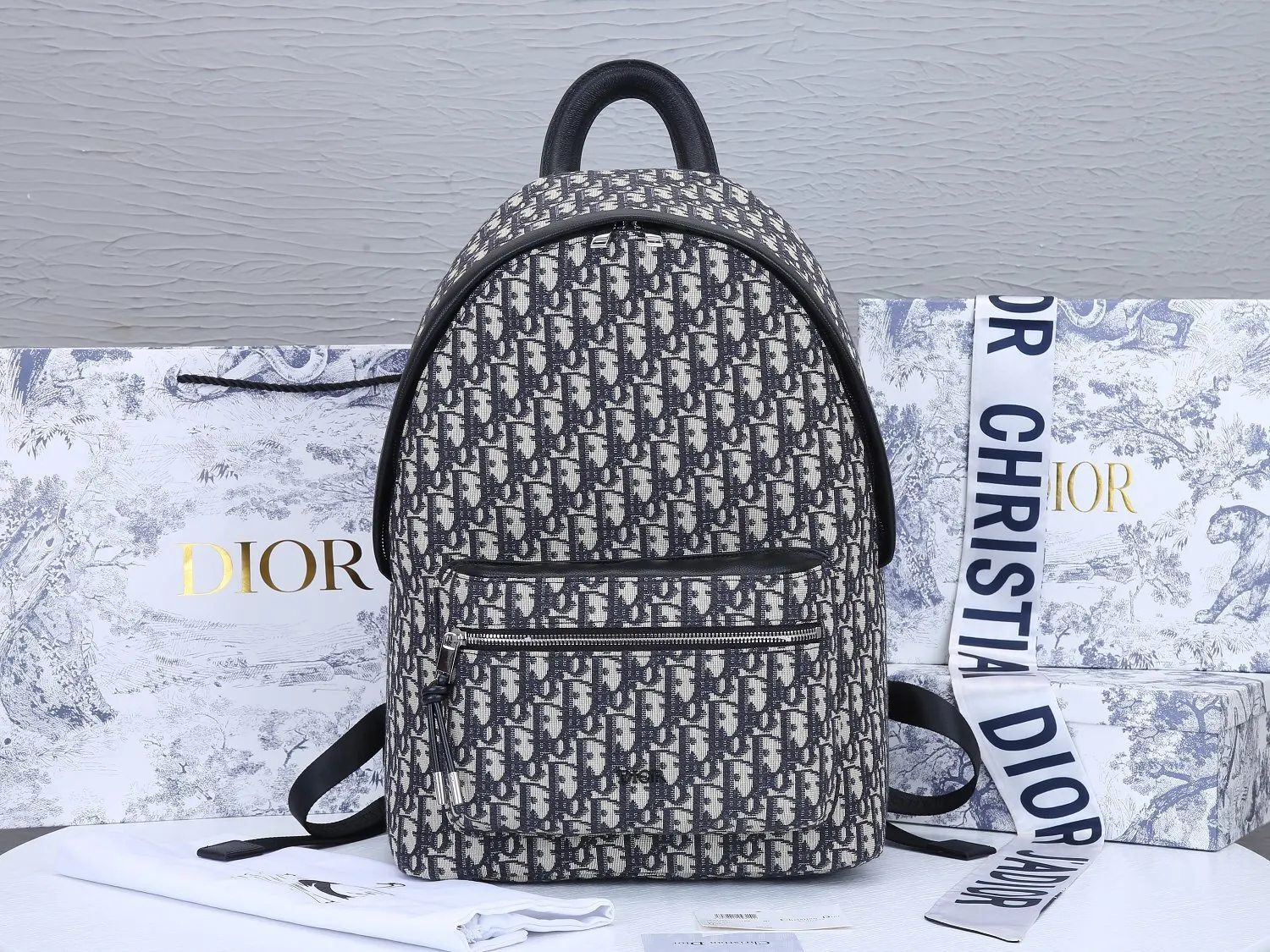 Dior 黑色 小牛皮 厂价 双肩包 实用双肩款