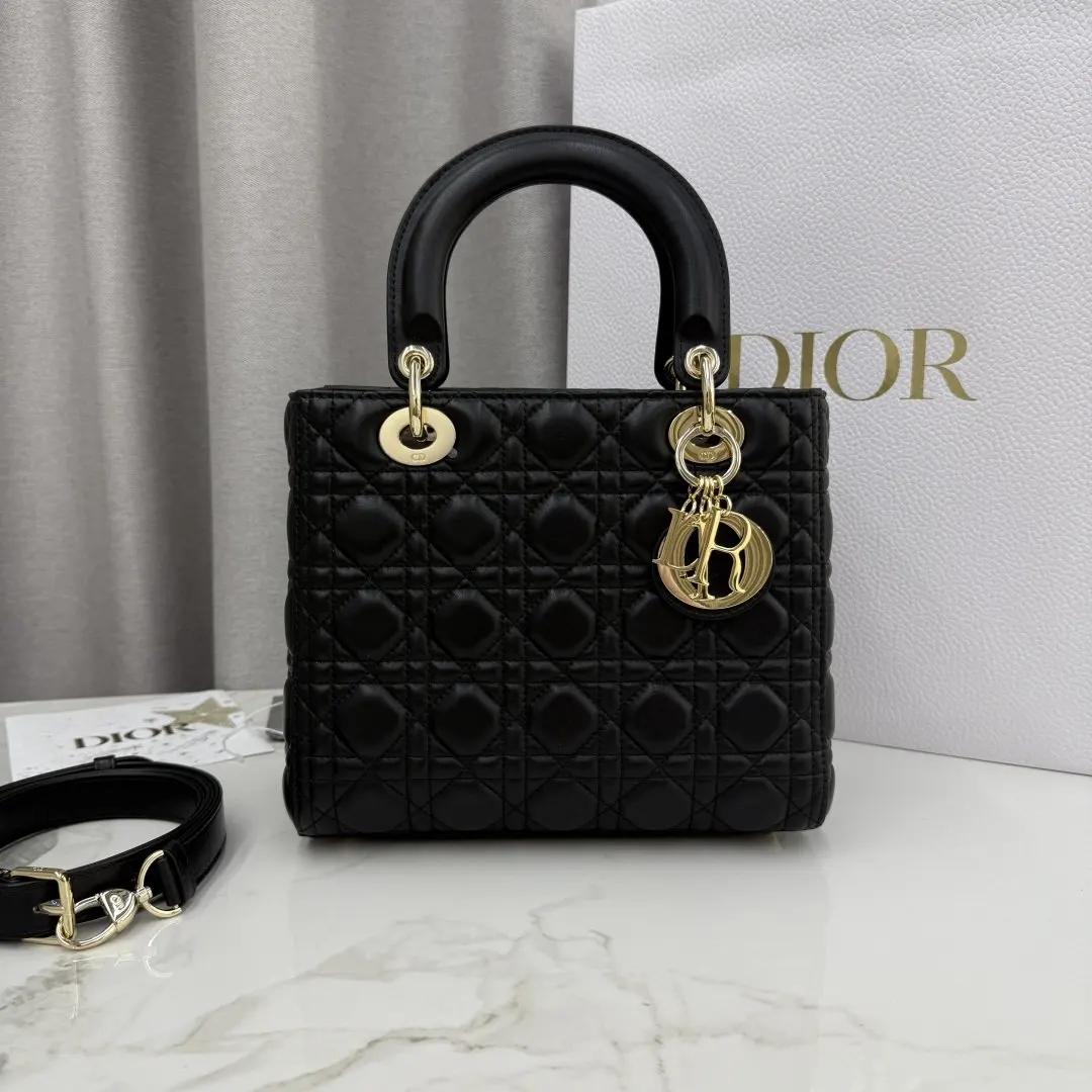 Dior Lady Dior 黑色羊皮卡夾 精緻配飾款