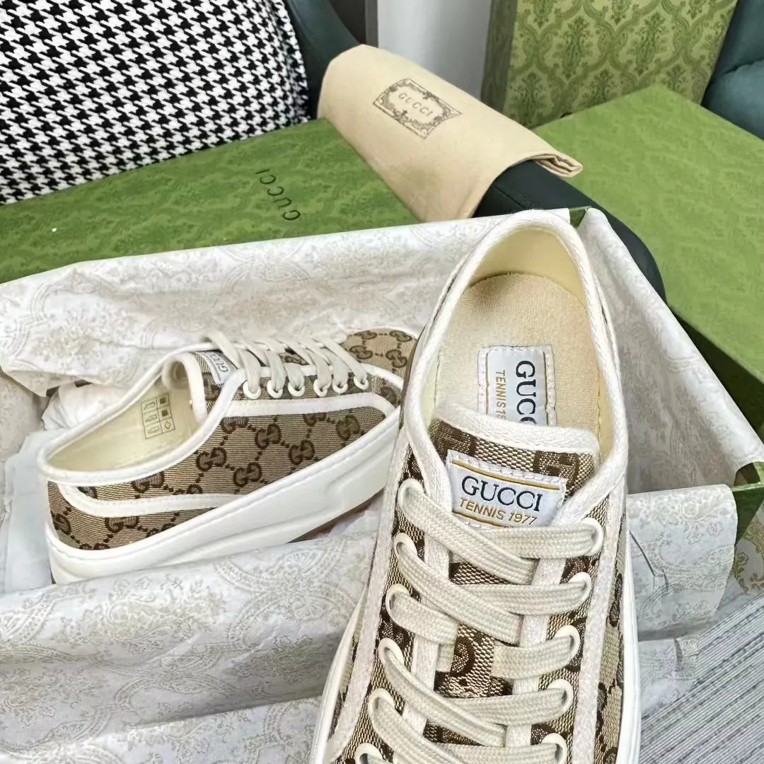 Gucci Logo休閒運動鞋 百搭款
