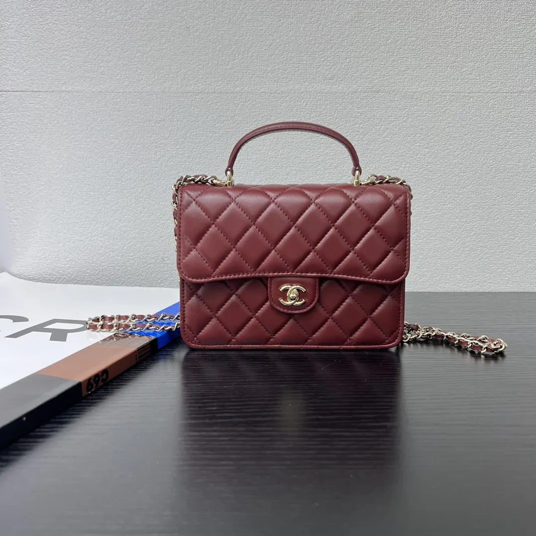 CHANEL 酒紅色小牛皮手提包 金链款