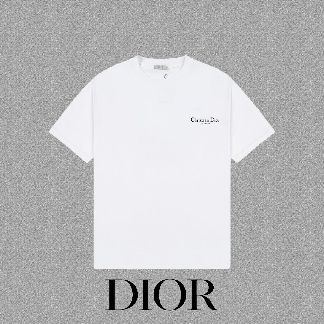 Dior black short-sleeved T-shirt, exquisite wear