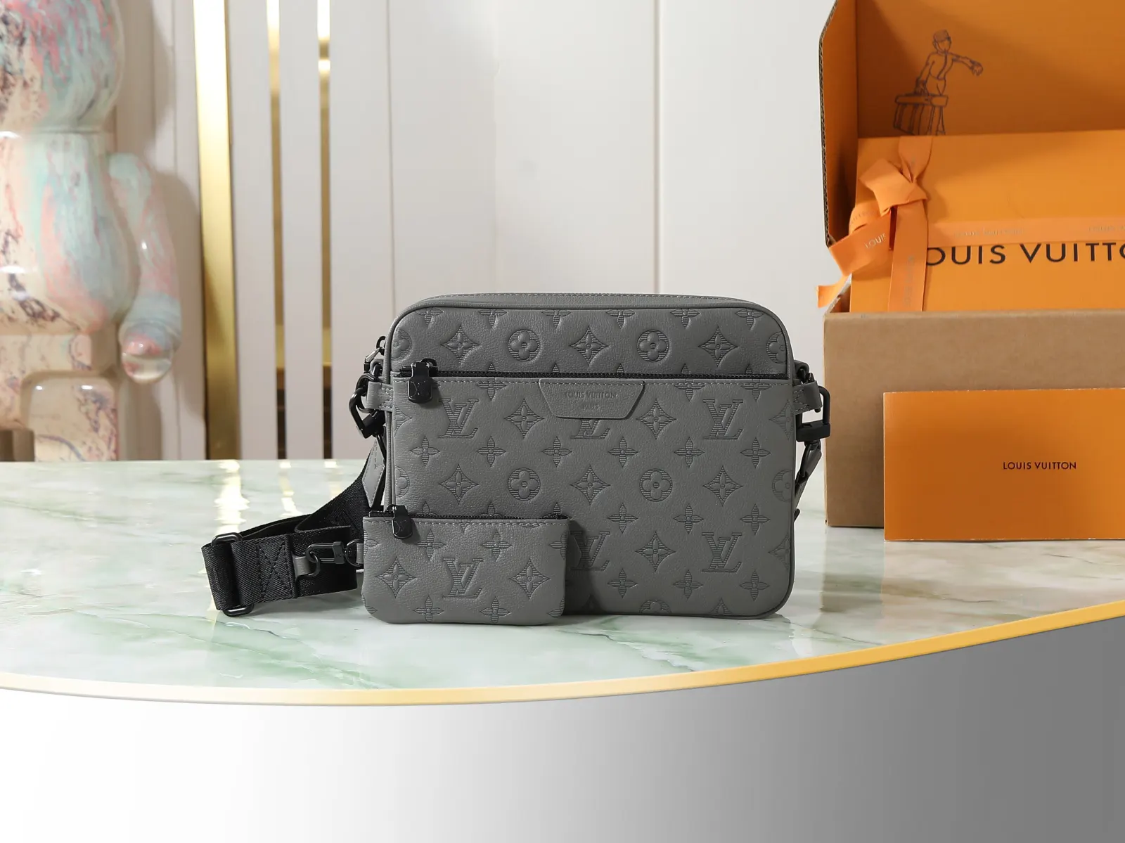 LV Trio Messenger 黑灰配色 郵差包