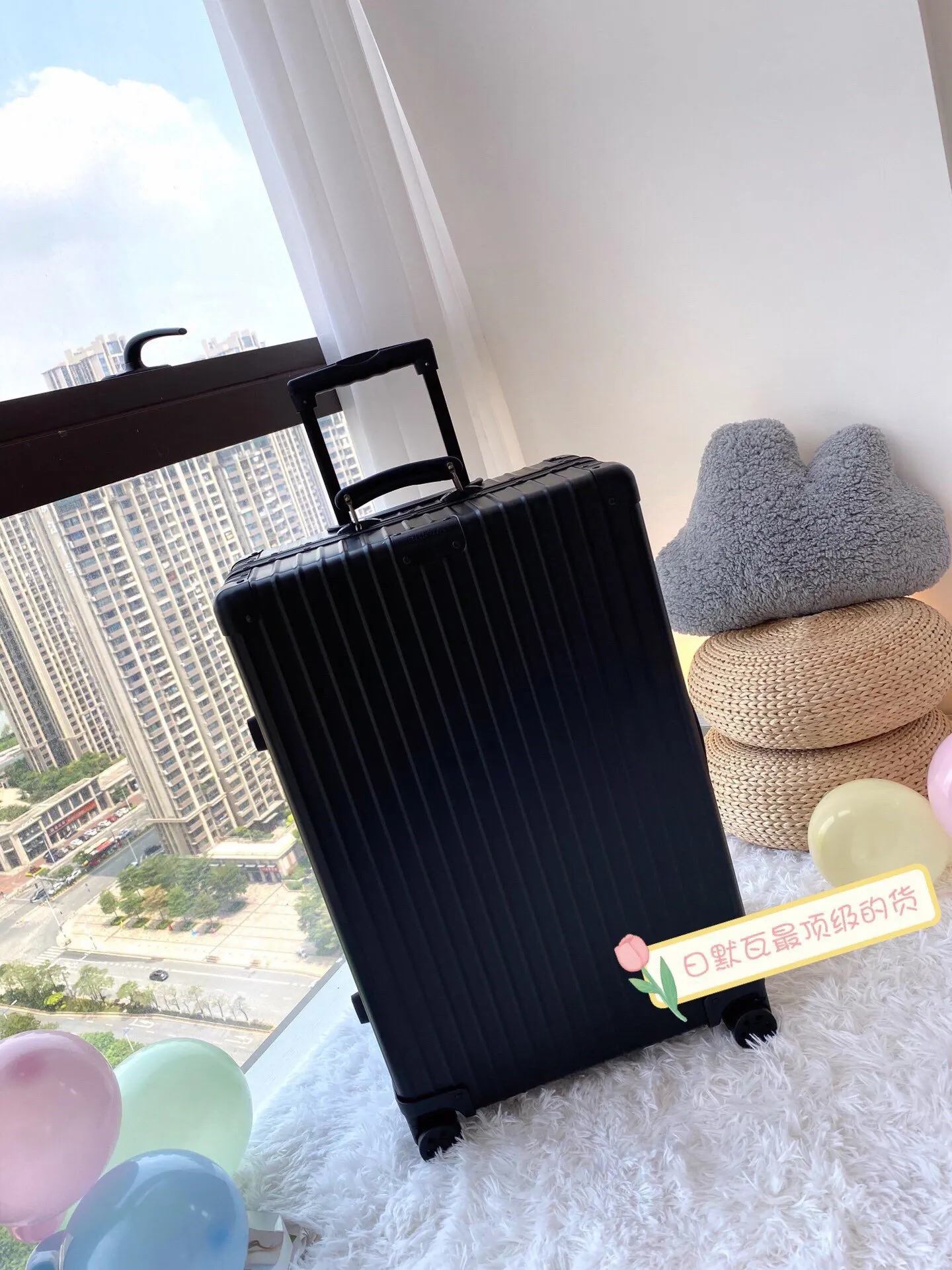 Black Silver Suitcase Travel Lightweight Vintage