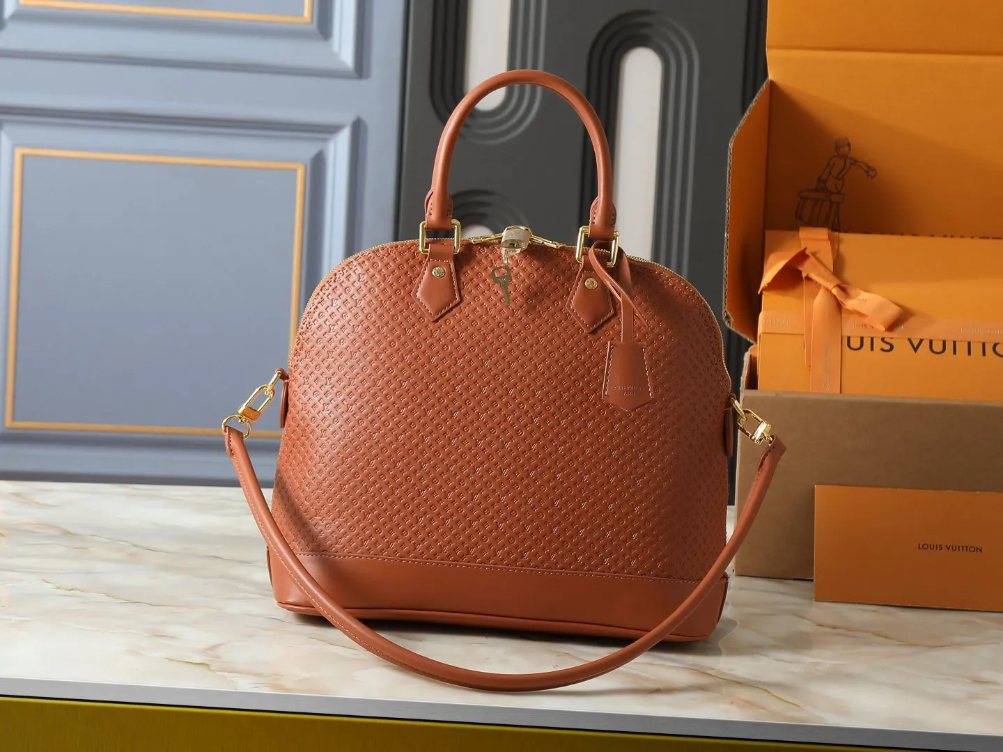 LV Alma 帆布 收纳包 旅行收纳款