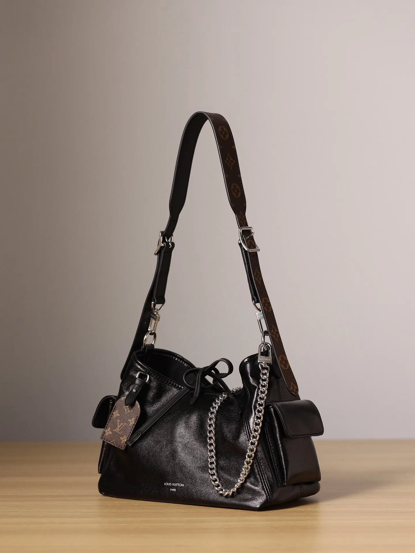 CarryAll 羊皮 水桶包 休閒水桶款