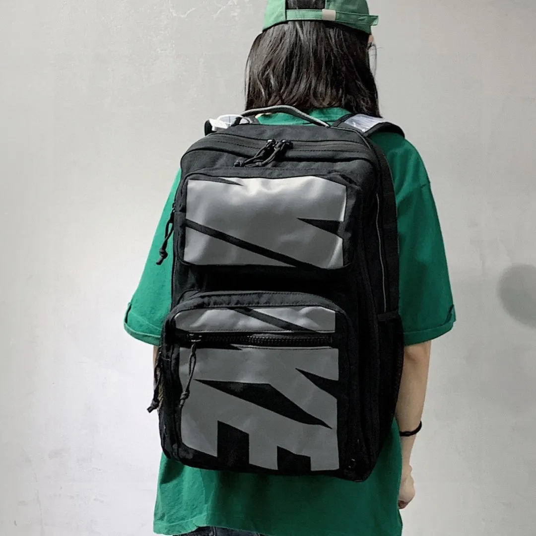 黑色 米白 背起来也非常的好看 雙肩包 实用雙肩款