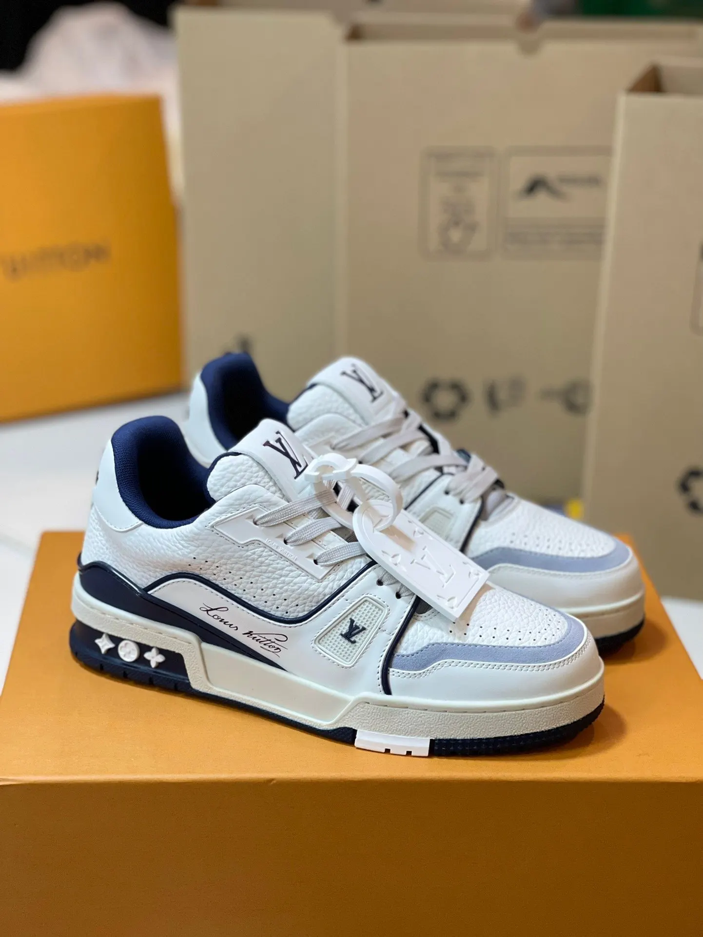 LV Sneakers Casual Versatile