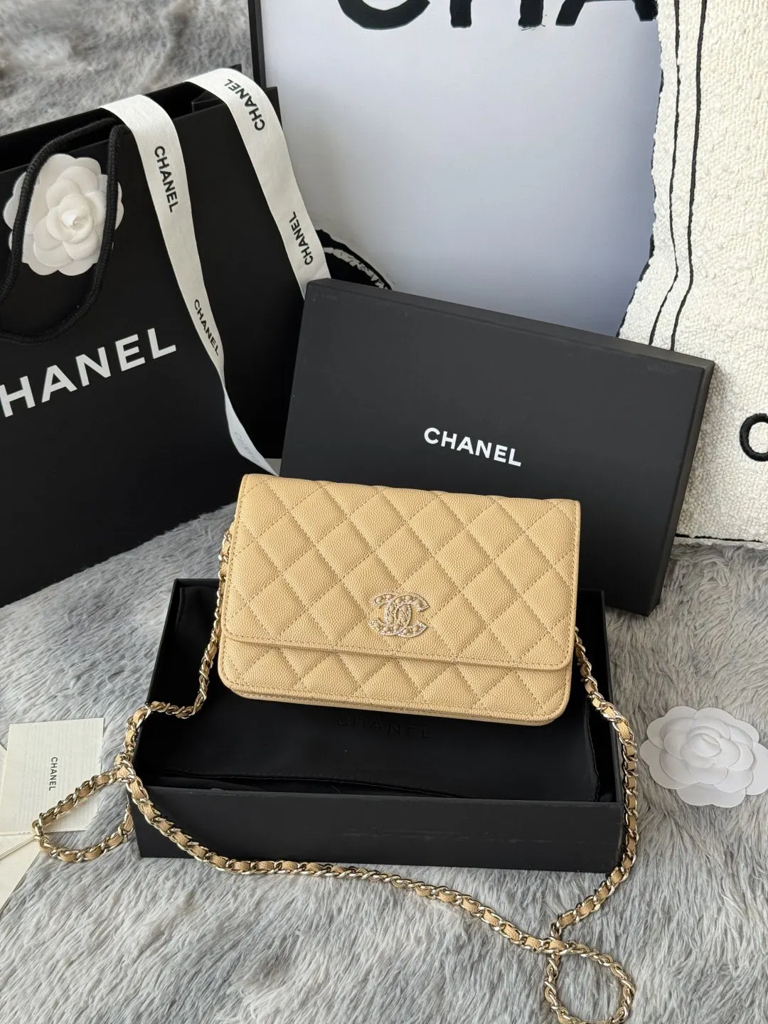 CHANEL 牛皮 斜挎包 轻便斜挎款
