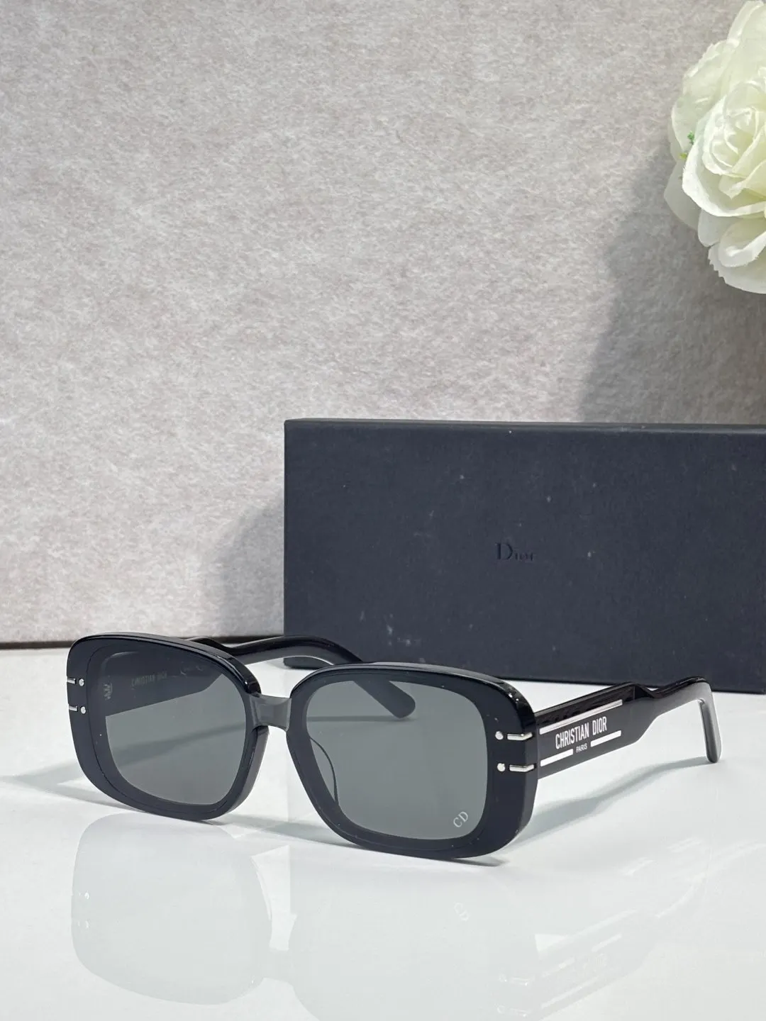 Dior 墨镜 時尚防晒款