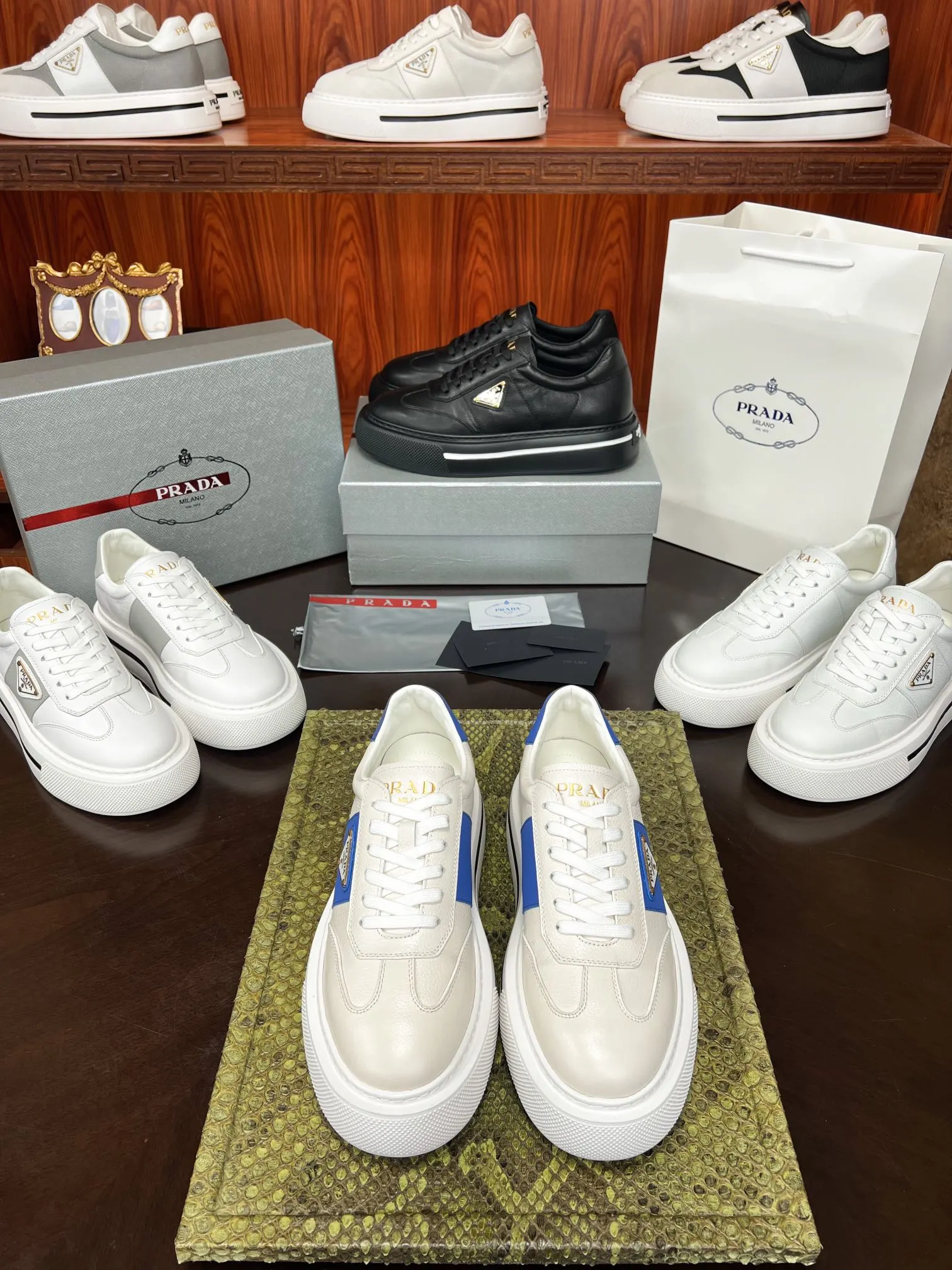 PRADA 牛皮 休閒鞋 舒適百搭款