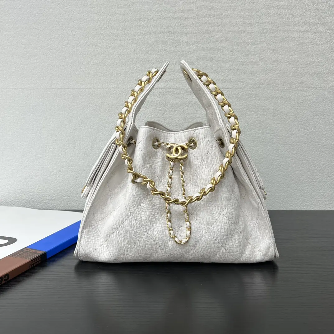 CHANEL cowhide Hobo armpit bag, one shoulder back