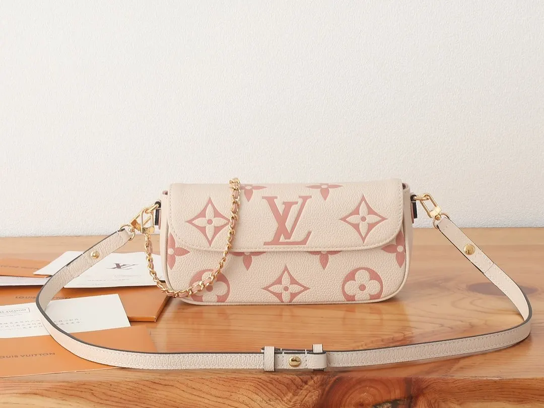 White Hobo Shoulder Bag Vintage Leather