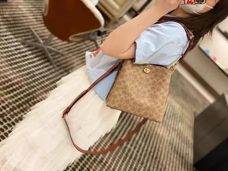 Crossbody Bag Lightweight