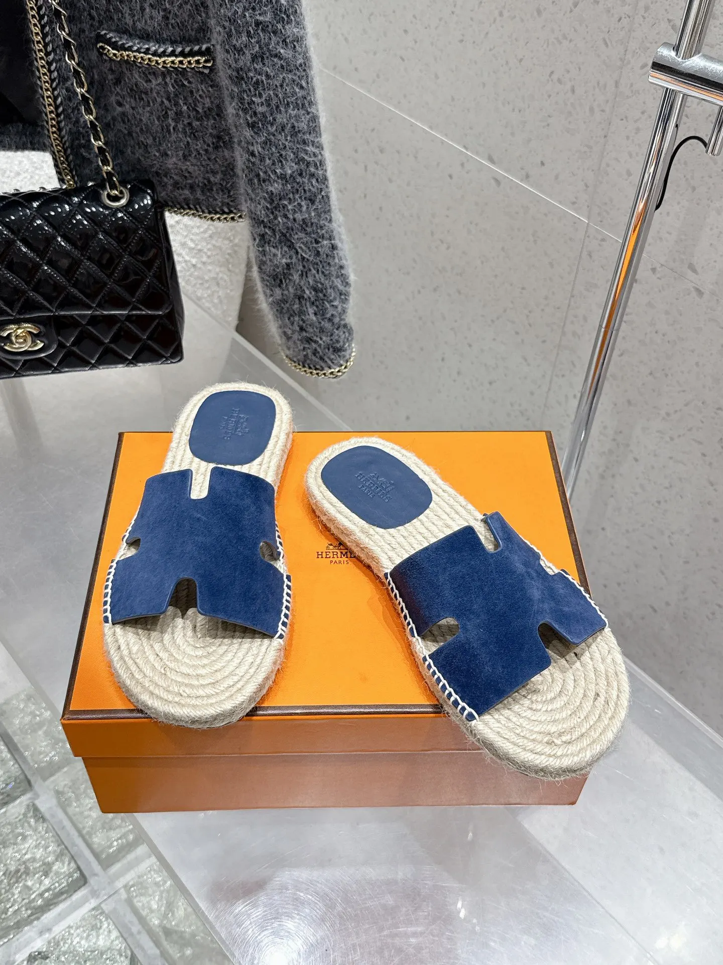 Hermes 牛皮 拖鞋 舒適百搭款