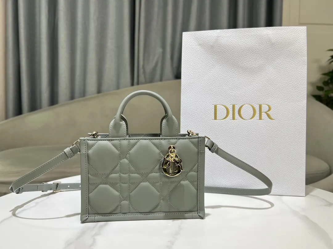 Dior Book Tote 灰色牛皮托特包 大容量通勤款
