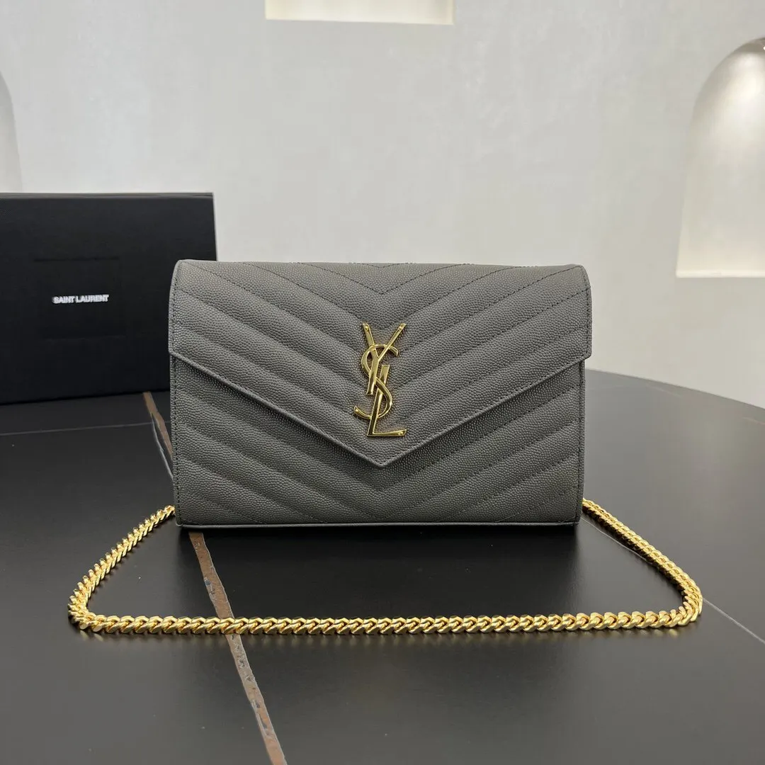 Chain Bag Leather