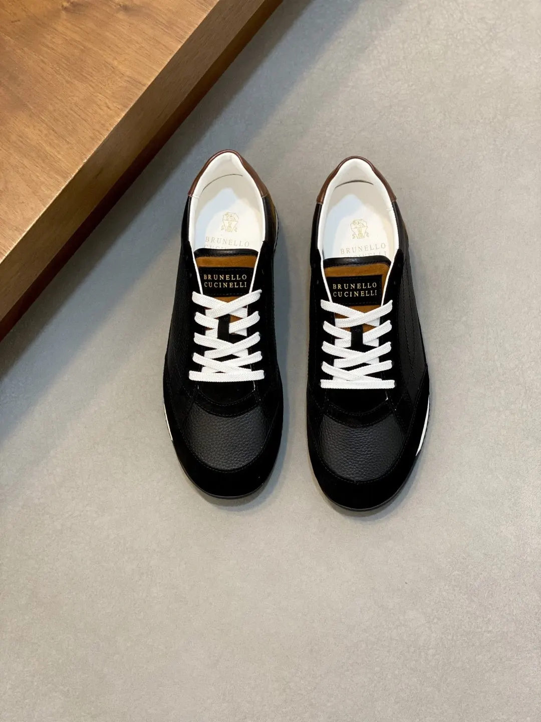 Brunello Cucinelli SS White Sneakers Casual Versatile Image 1 Brunello Cucinelli SS White Sneakers Casual Versatile Image 1