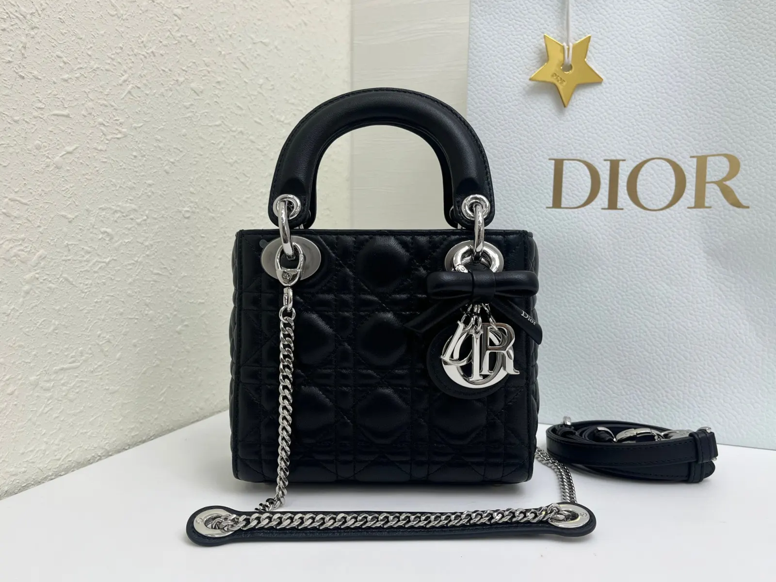 Dior 白色Oblique短褲 休閒百搭款