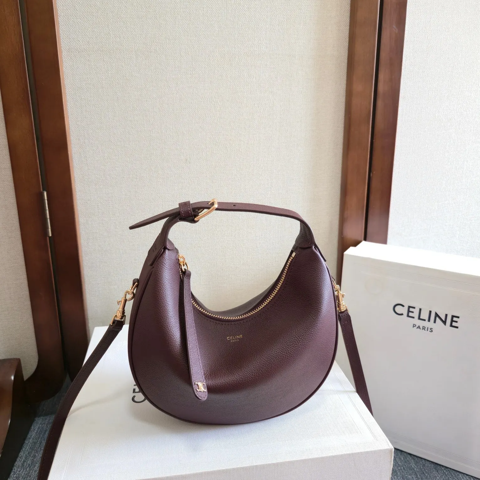 Crossbody Bag Commuter Lightweight Leather