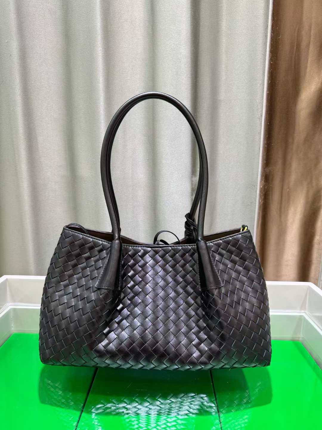 Bottega Veneta 托特包 大容量托特款