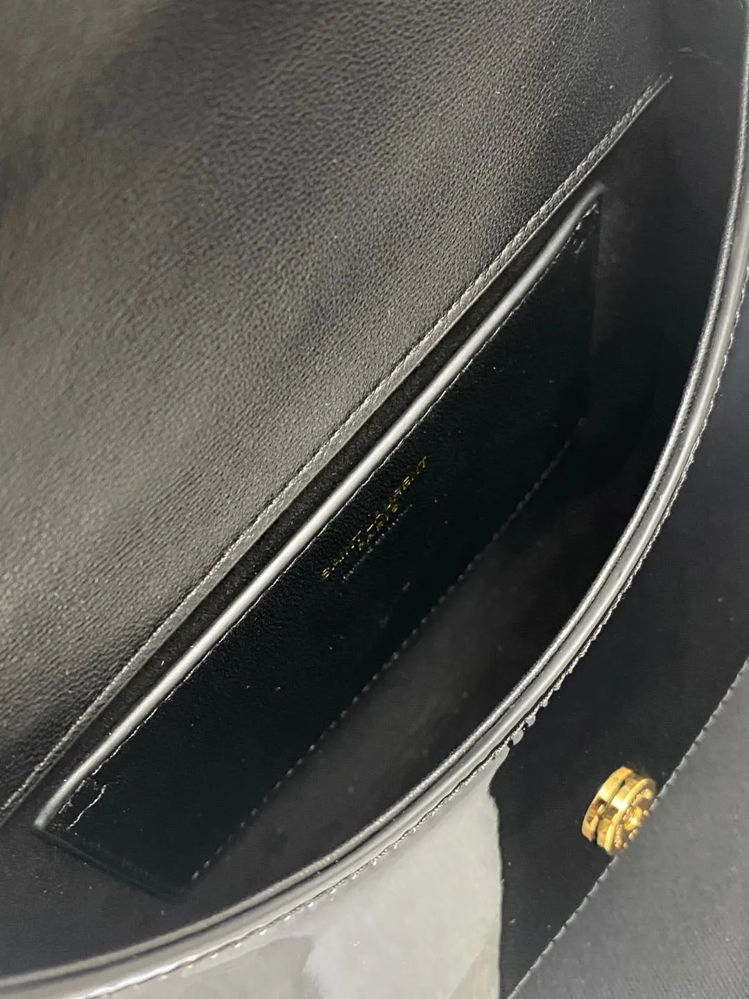 小牛皮 黑漆皮 古金 精品专供 腋下包 復古腋下背款(數字9) 小牛皮 黑漆皮 古金 精品专供 腋下包 復古腋下背款(數字9)