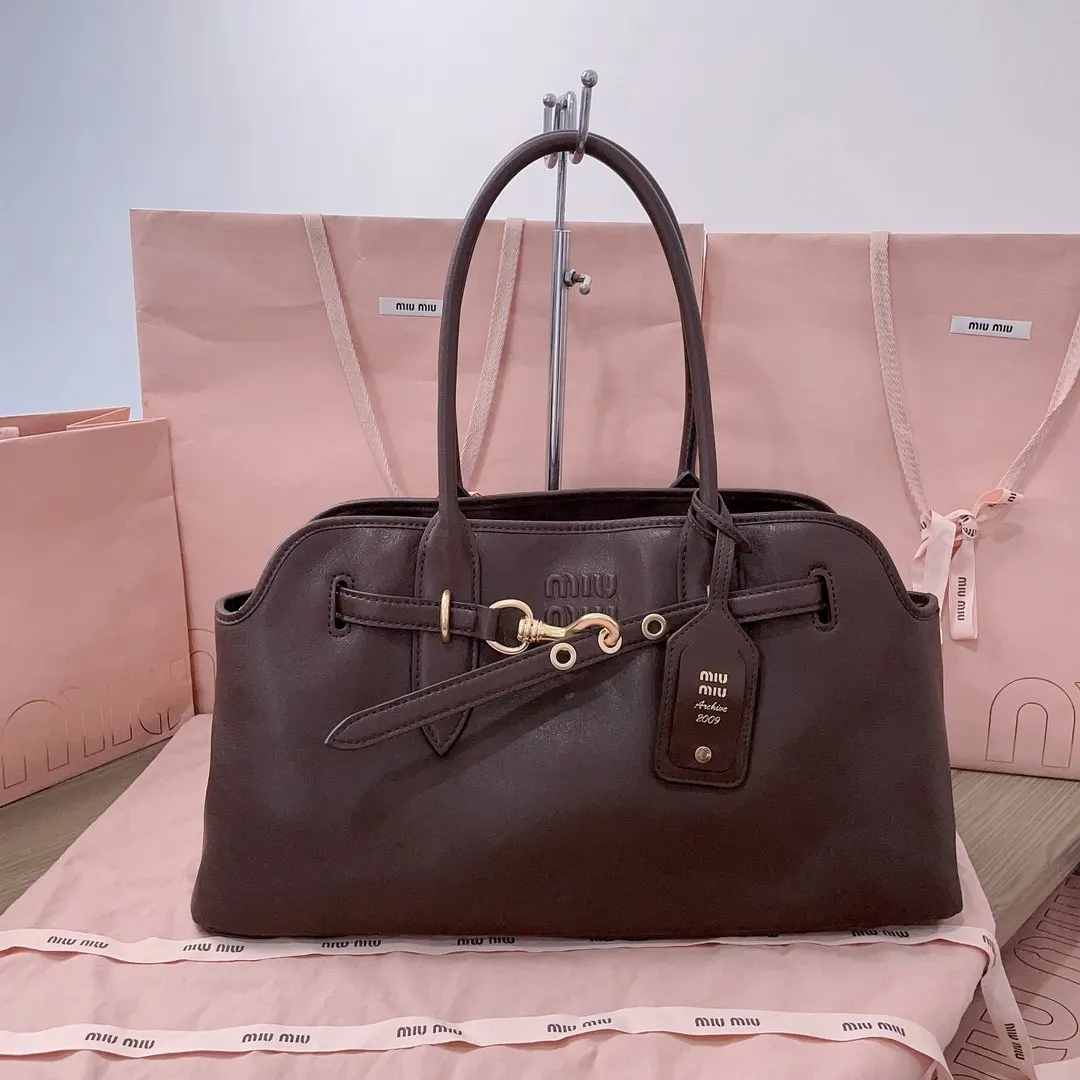 Miu 金色 羊皮 托特包 大容量托特款