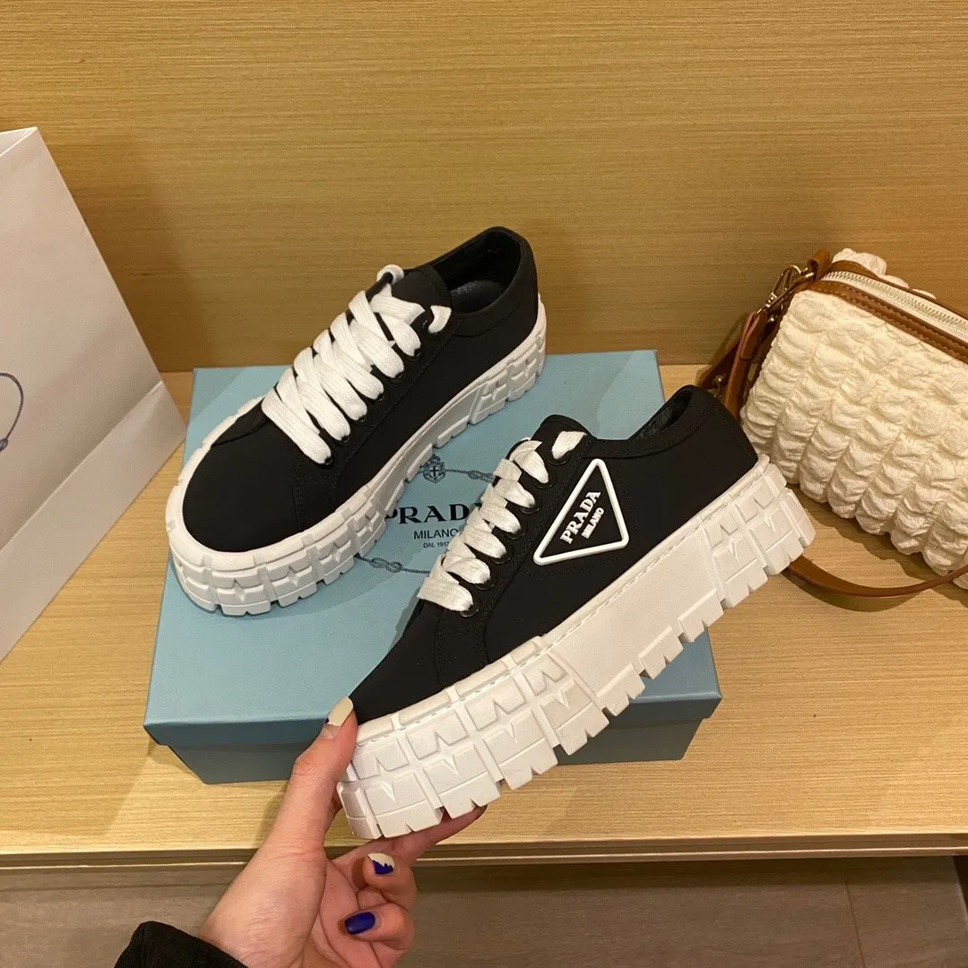 Prada Fashion Item Casual Versatile Canvas