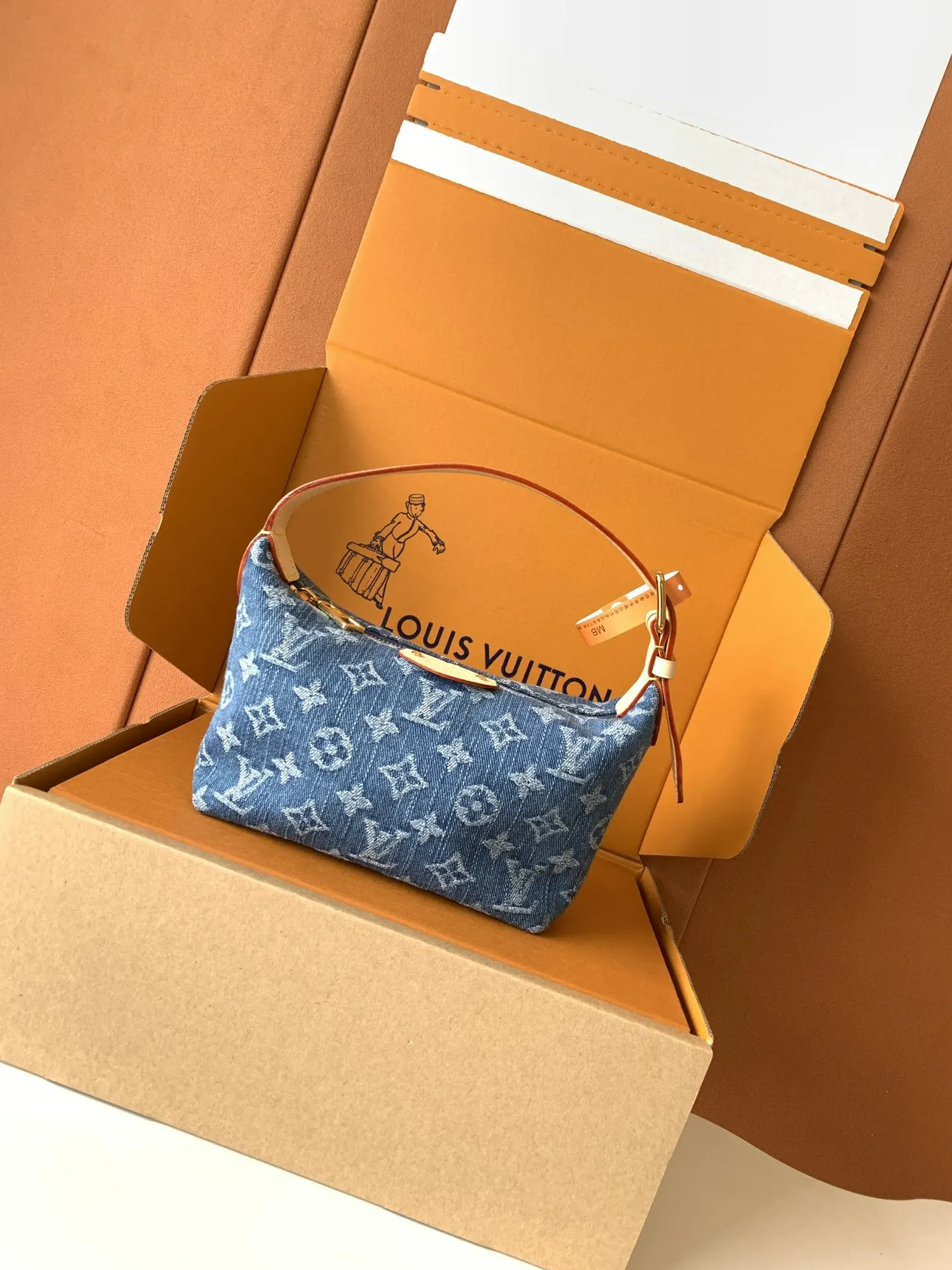 牛仔 牛仔布 HILLS POCHETTE 手拿包 精致手拿款