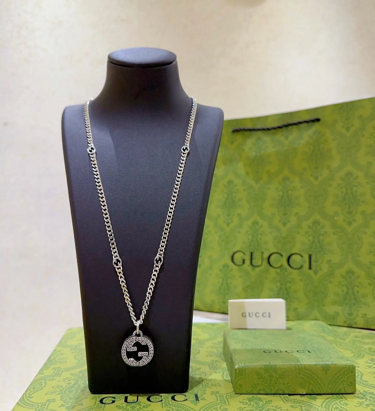 Gucci 鏈條包 單肩斜挎款
