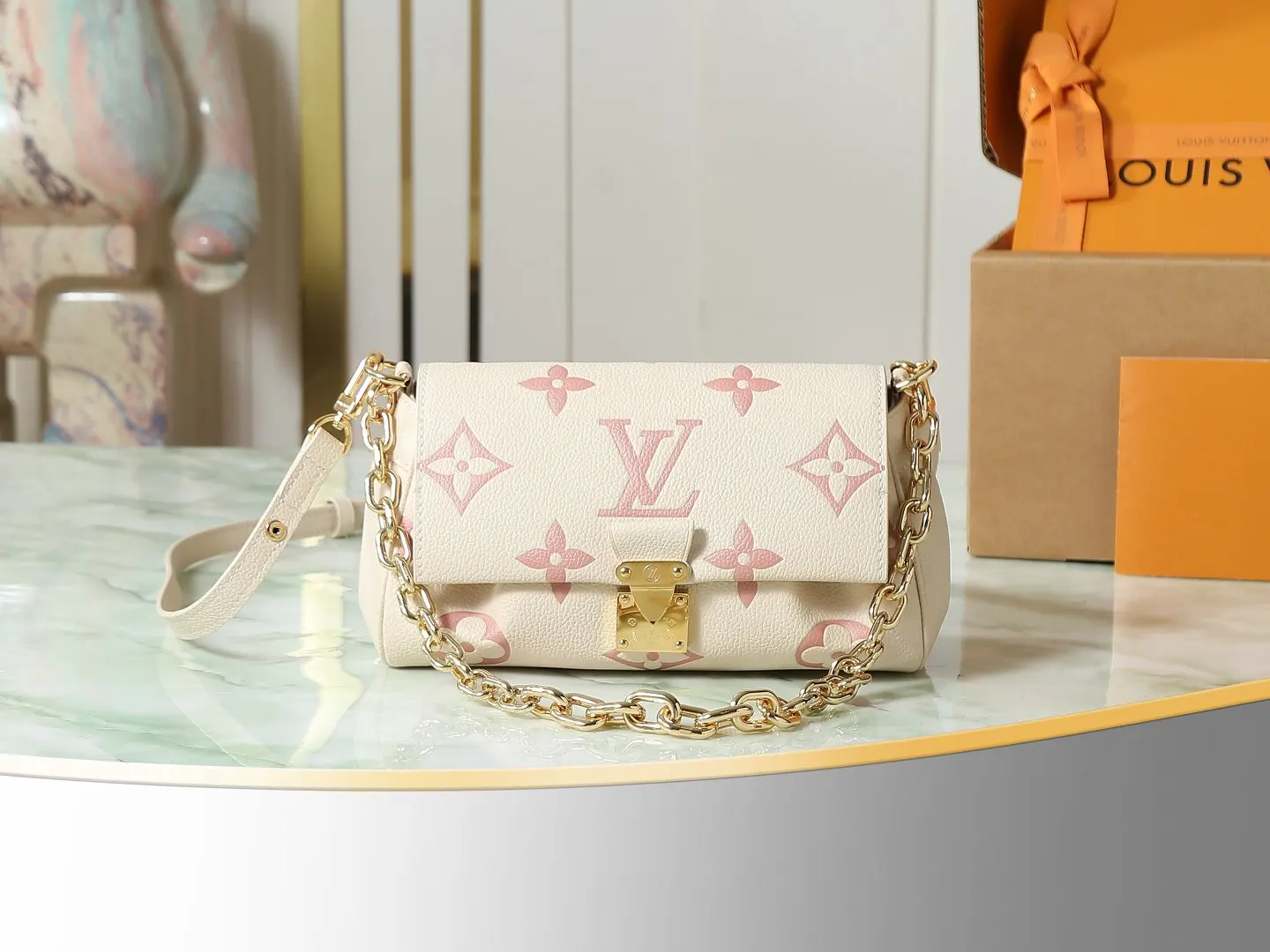 LV 米白 Mo链条包 精致链条款