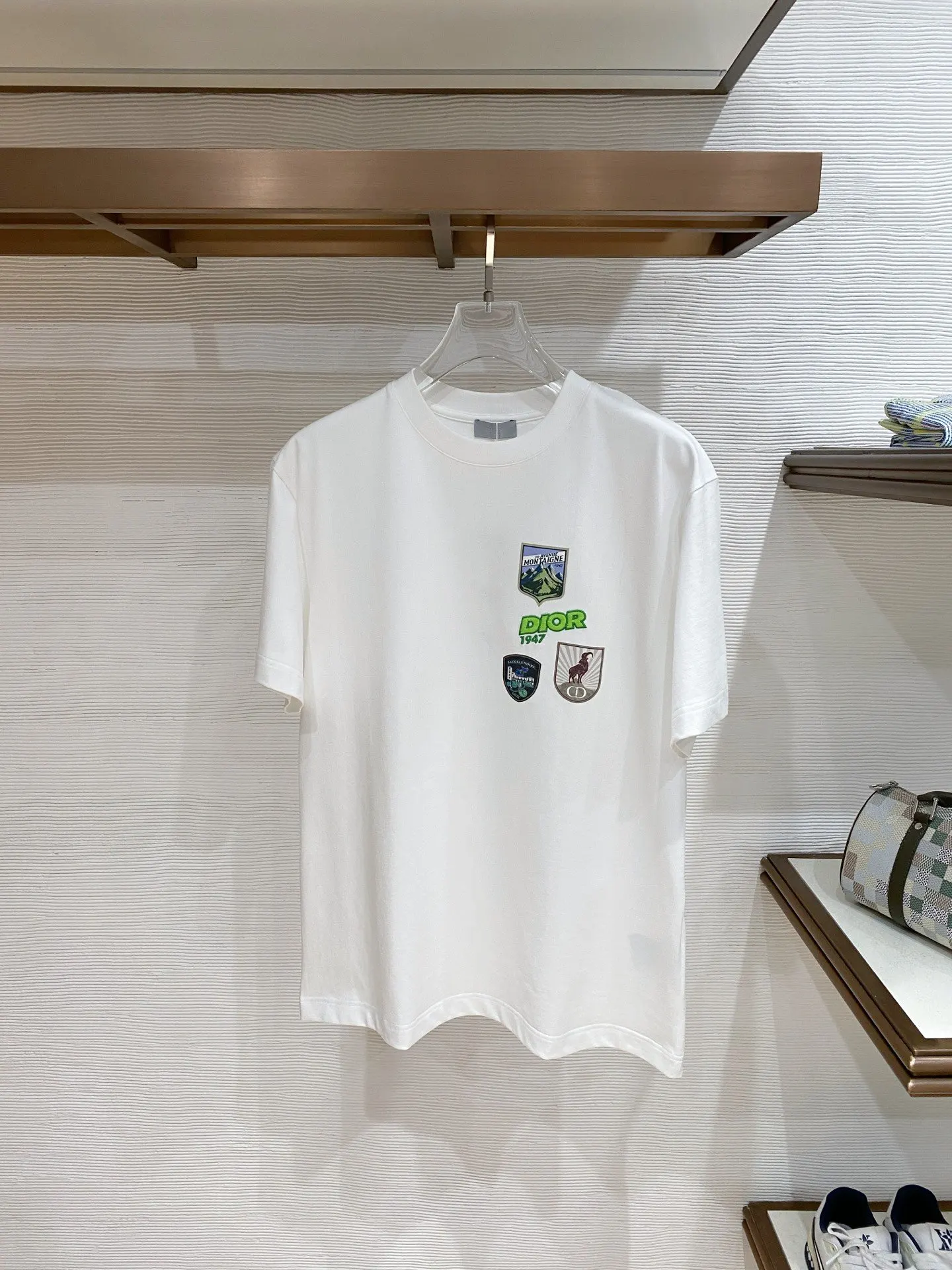 Dior 白色小标短袖T恤 簡約百搭款
