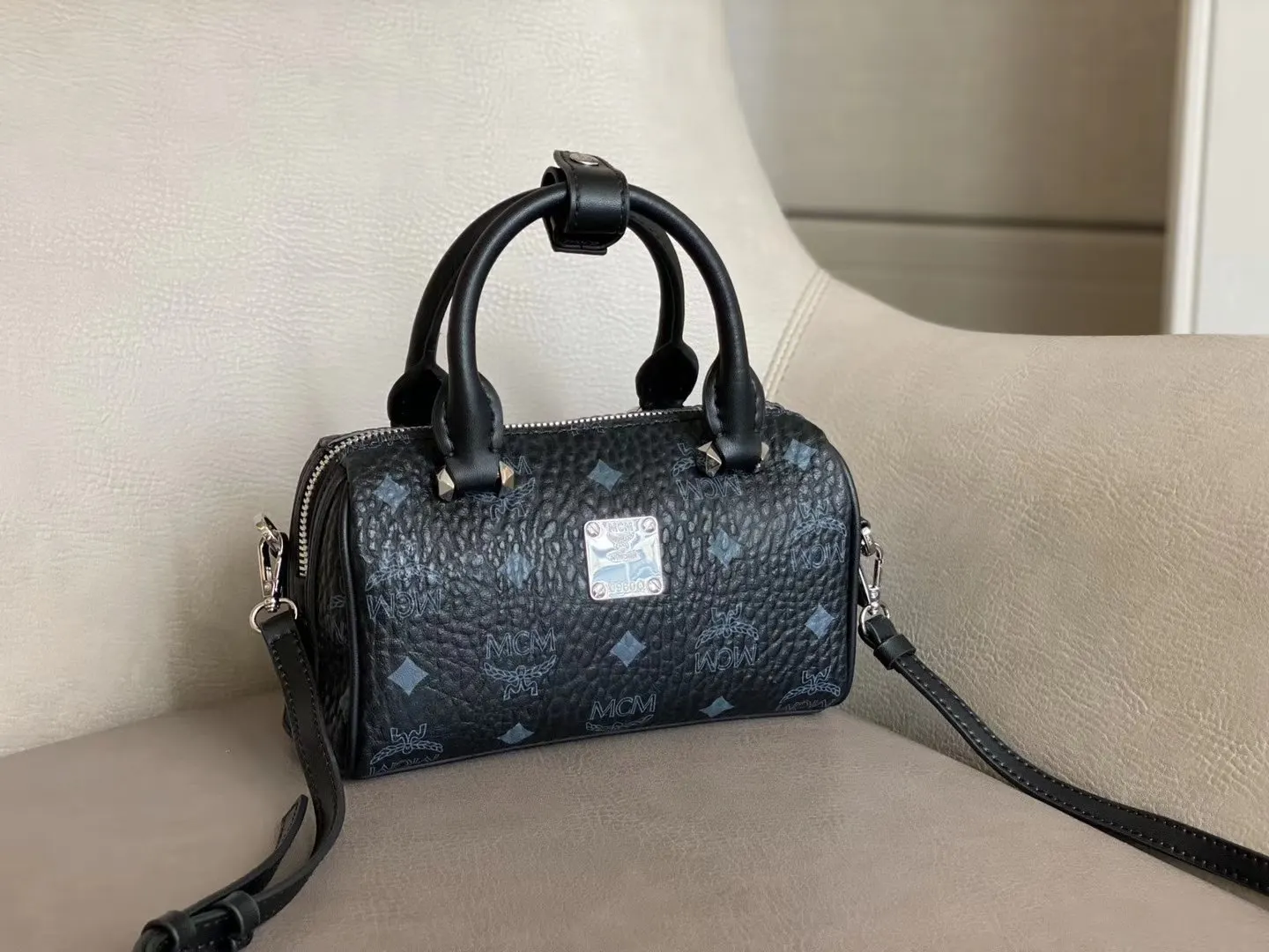 牛皮 mcm 新版［mcm］essential 旅行袋 大容量旅行款