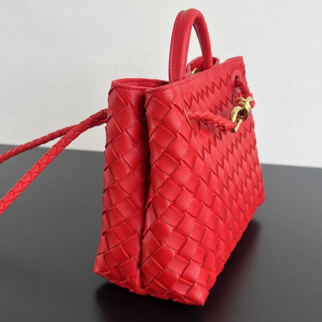 Bottega Veneta 金色 羊皮 斜背包 輕便斜挎款