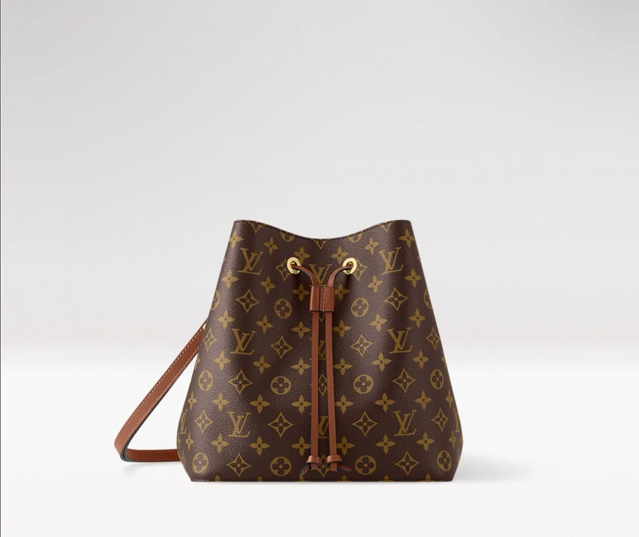 LV 牛皮 Mo涂层帆布一光滑牛皮饰边一超细纤维内 水桶包 休閒水桶款